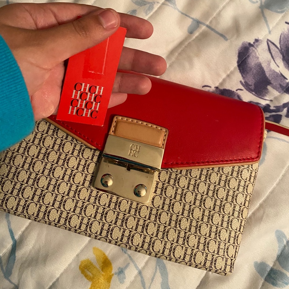 Carolina Herrera Crossbody ♥️